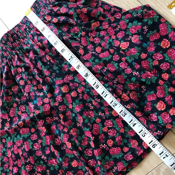 Zara Trafaluc Rose Print Pocket Mini Skirt Size M - Picture 9 of 9